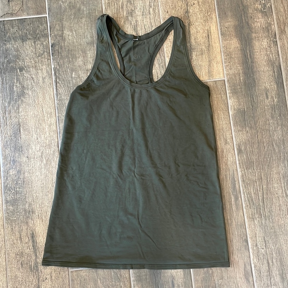 Lululemon Love tank top, size 6
